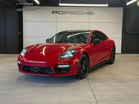 2022 Porsche Panamera GTS