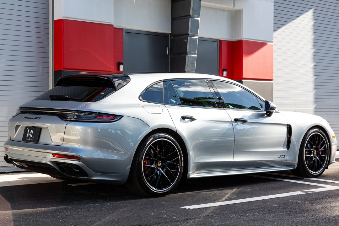 2022 Porsche 971 Panamera GTS - Image 7 of 27