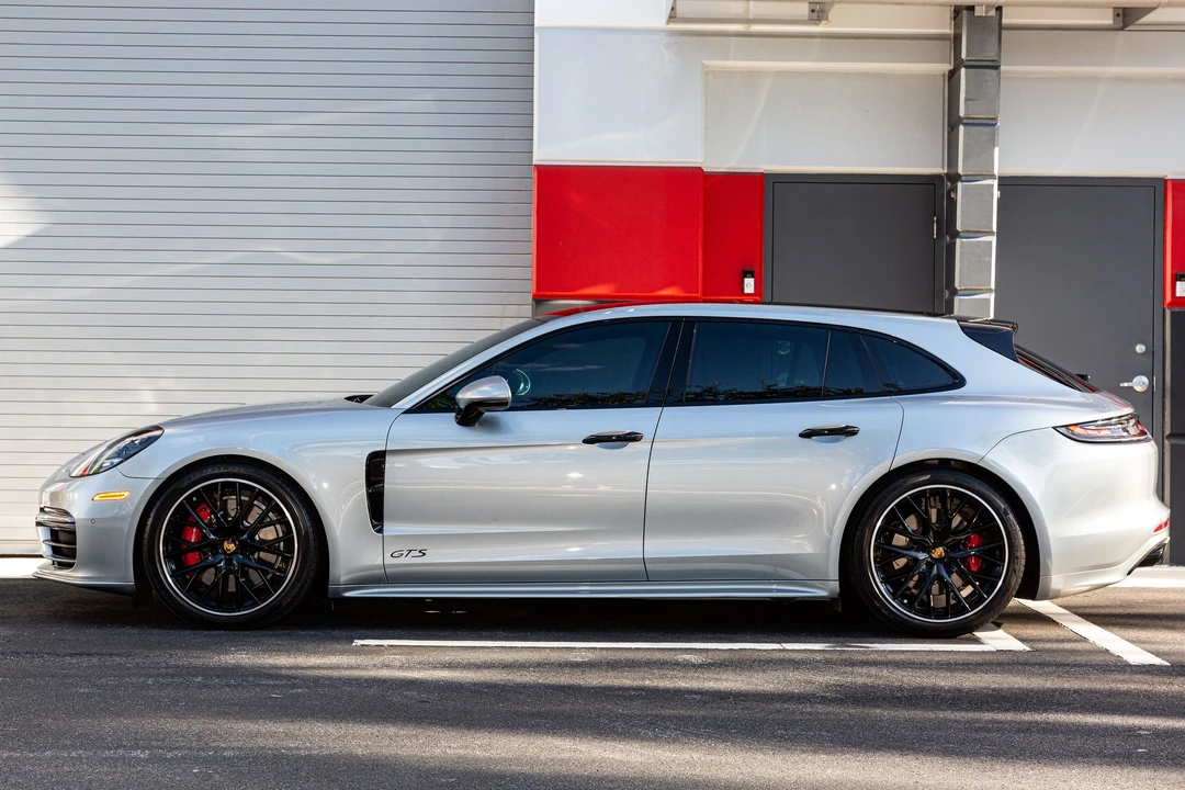 2022 Porsche 971 Panamera GTS - Image 2 of 27