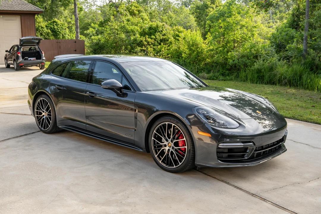 2022 Porsche 971 Panamera GTS - Image 9 of 31