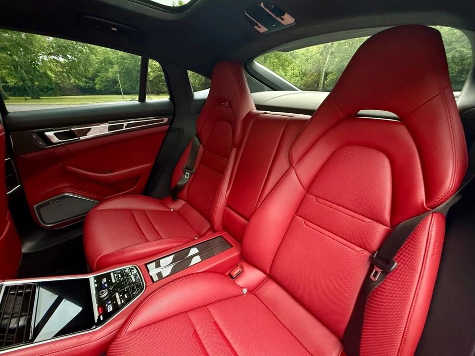 2022 Porsche 971 Panamera GTS - Image 28 of 31