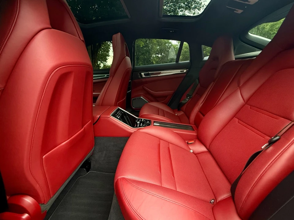 2022 Porsche 971 Panamera GTS - Image 26 of 31