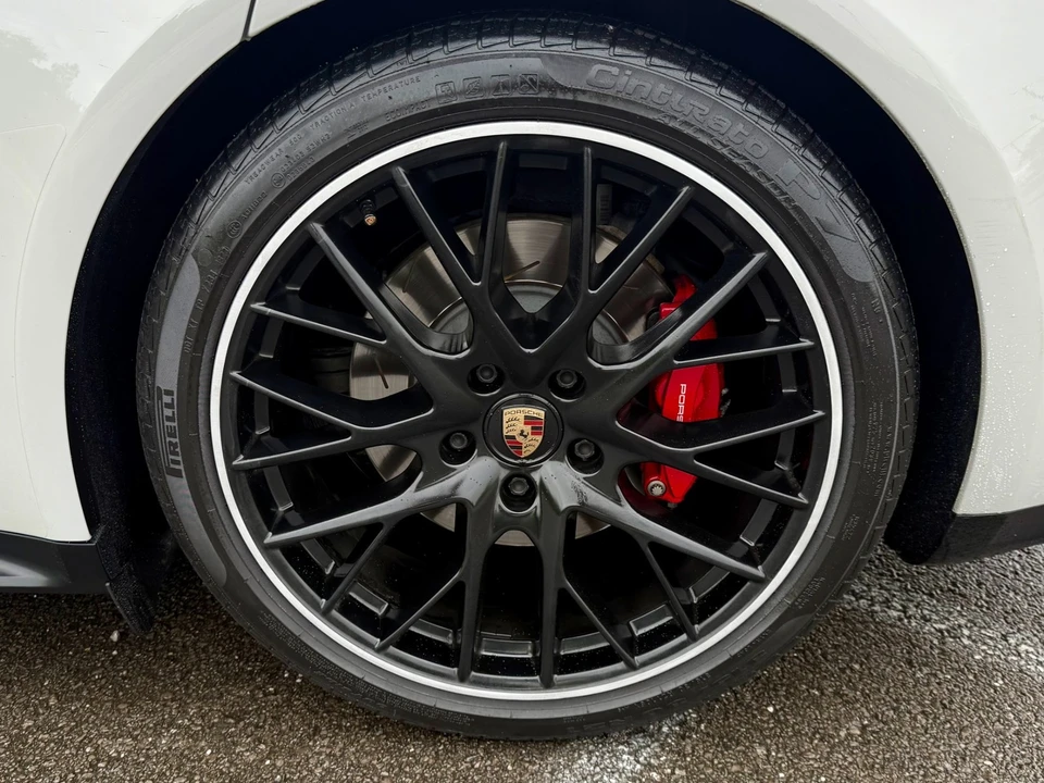 2022 Porsche 971 Panamera GTS - Image 15 of 31