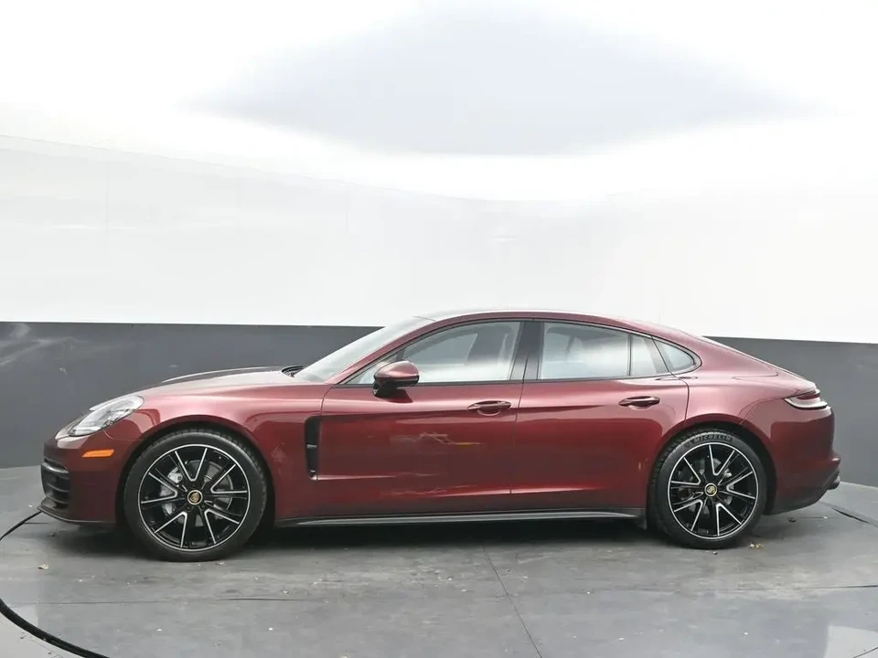 2022 Porsche 976 Panamera - Image 2 of 5