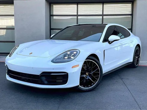 2022 Porsche Panamera