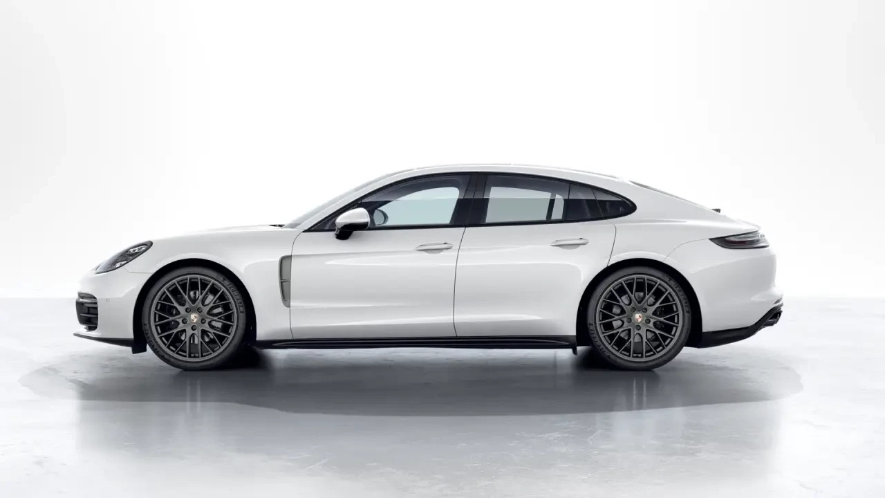 2022 Porsche 971 Panamera - Image 16 of 30