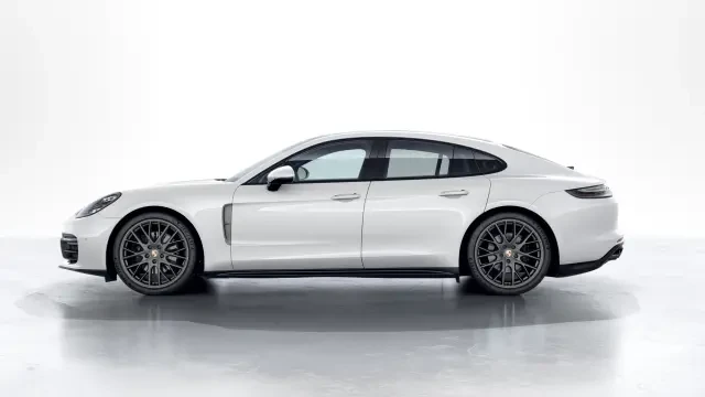2022 Porsche 971 Panamera - Image 14 of 30