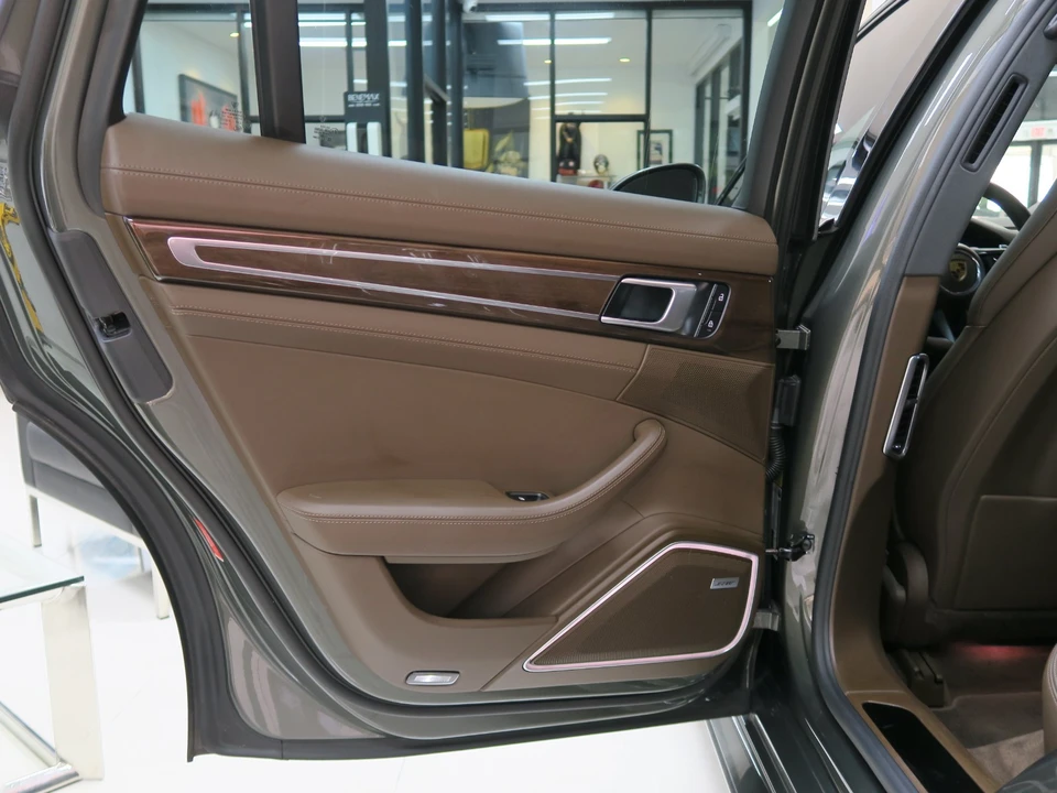 2022 Porsche 971 Panamera - Image 18 of 30