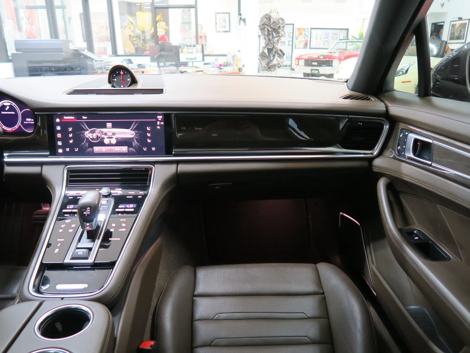 2022 Porsche 971 Panamera - Image 27 of 30