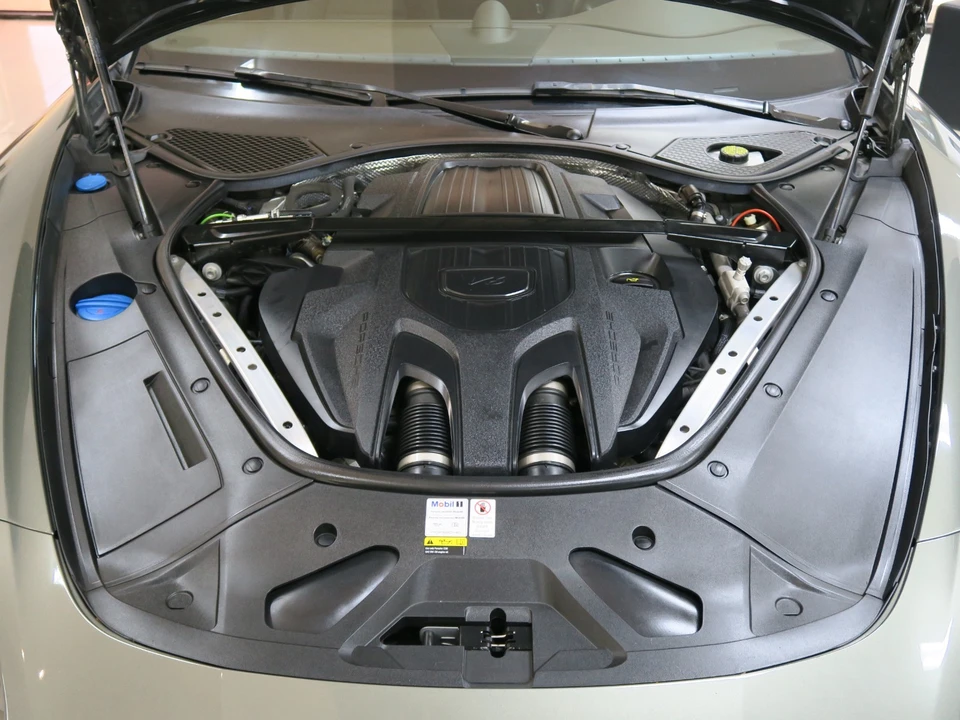 2022 Porsche 971 Panamera - Image 29 of 30