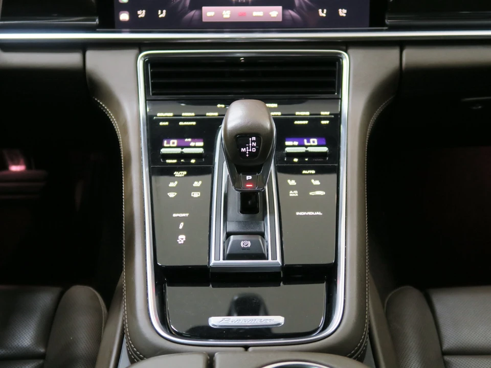 2022 Porsche 971 Panamera - Image 16 of 30