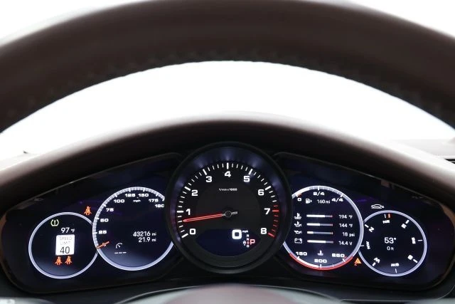 2022 Porsche 971 Panamera - Image 27 of 31