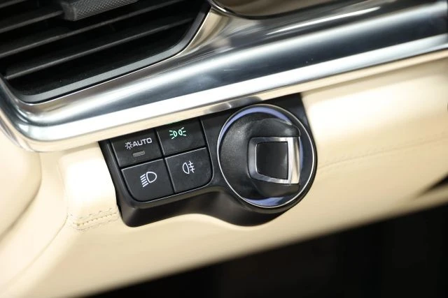 2022 Porsche 971 Panamera - Image 24 of 31