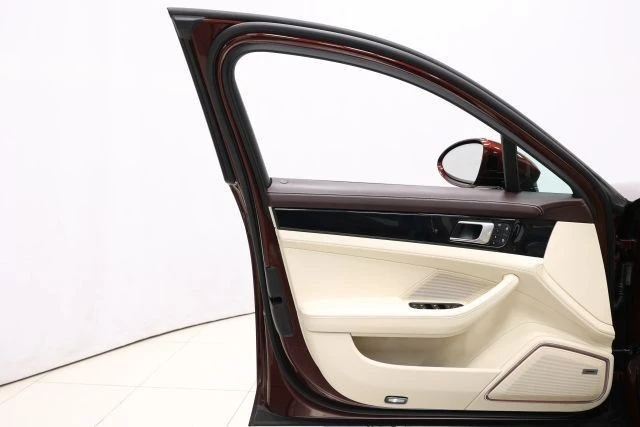 2022 Porsche 971 Panamera - Image 11 of 31