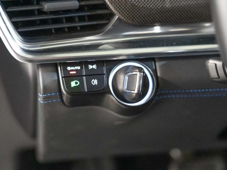 2022 Porsche 971 Panamera Turbo - Image 25 of 30