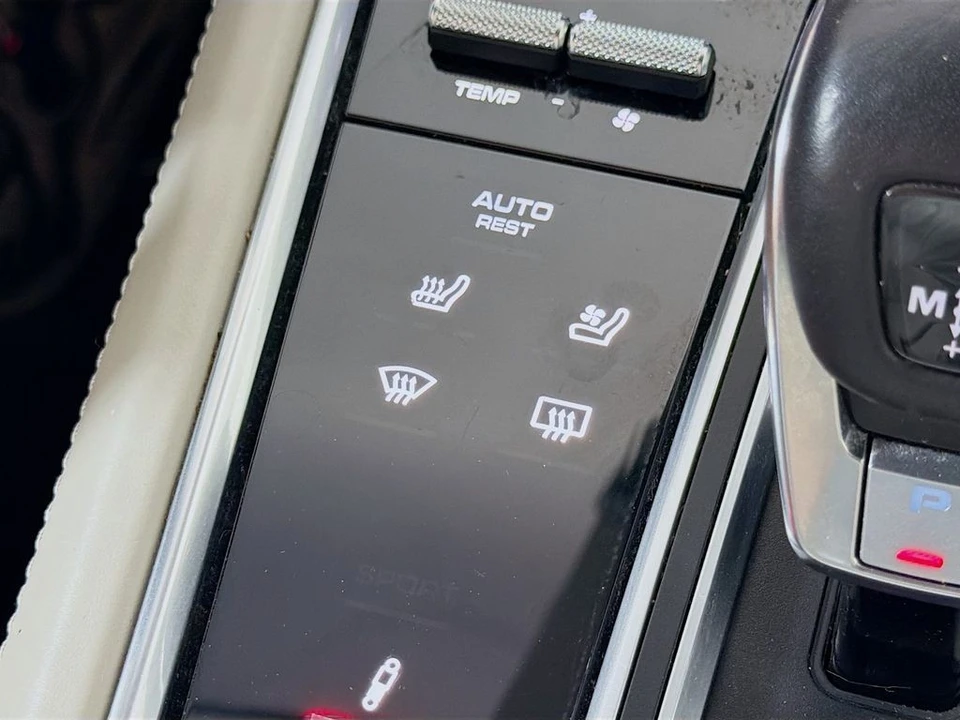 2022 Porsche 971 Panamera Turbo - Image 24 of 31