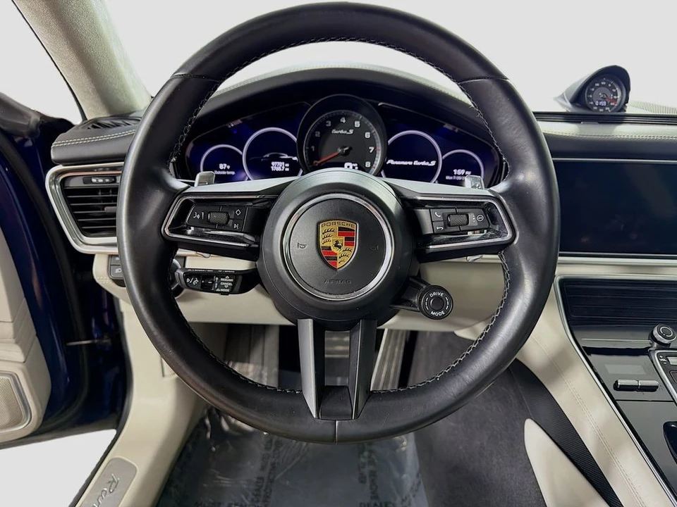 2022 Porsche 971 Panamera Turbo - Image 13 of 31