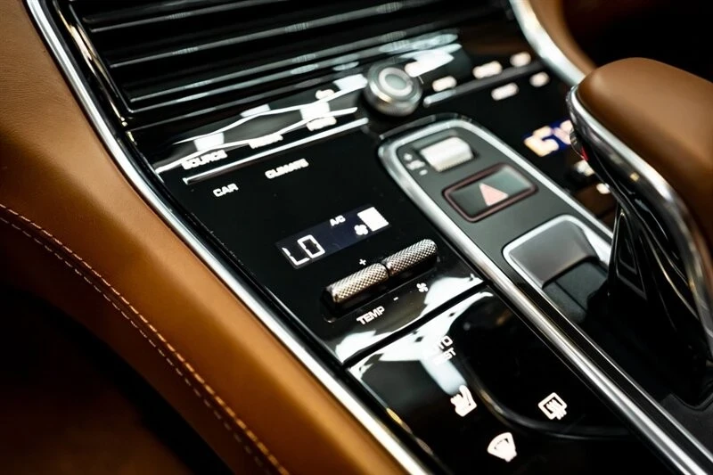 2022 Porsche 971 Panamera - Image 19 of 21