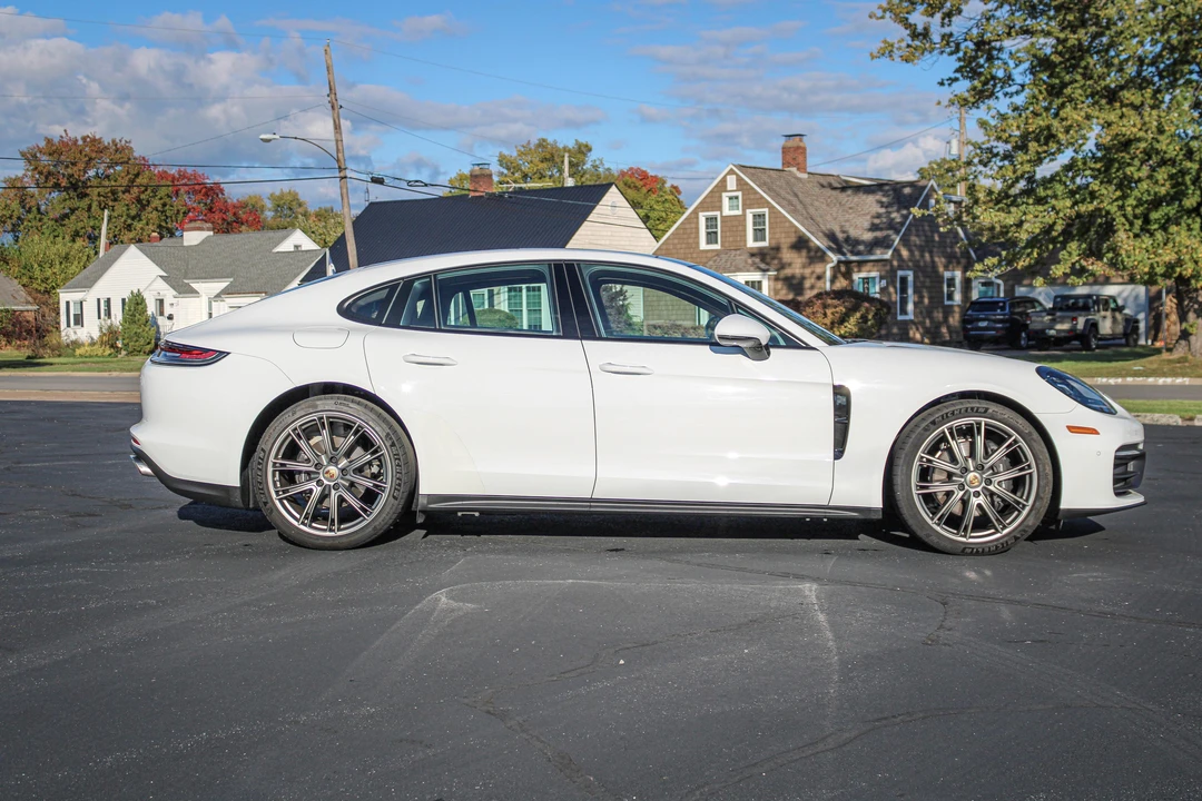 2022 Porsche 971 Panamera - Image 11 of 15