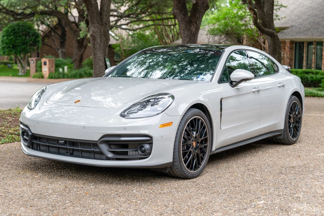 2022 Porsche 971 Panamera - Image 1 of 31