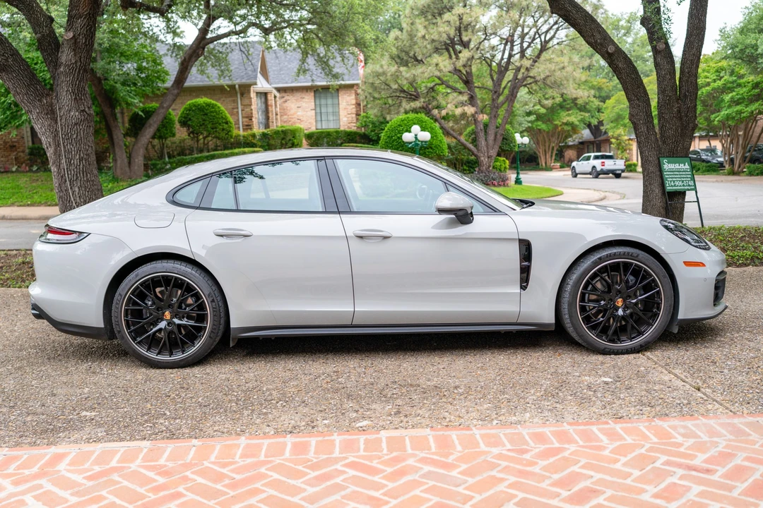 2022 Porsche 971 Panamera - Image 9 of 31