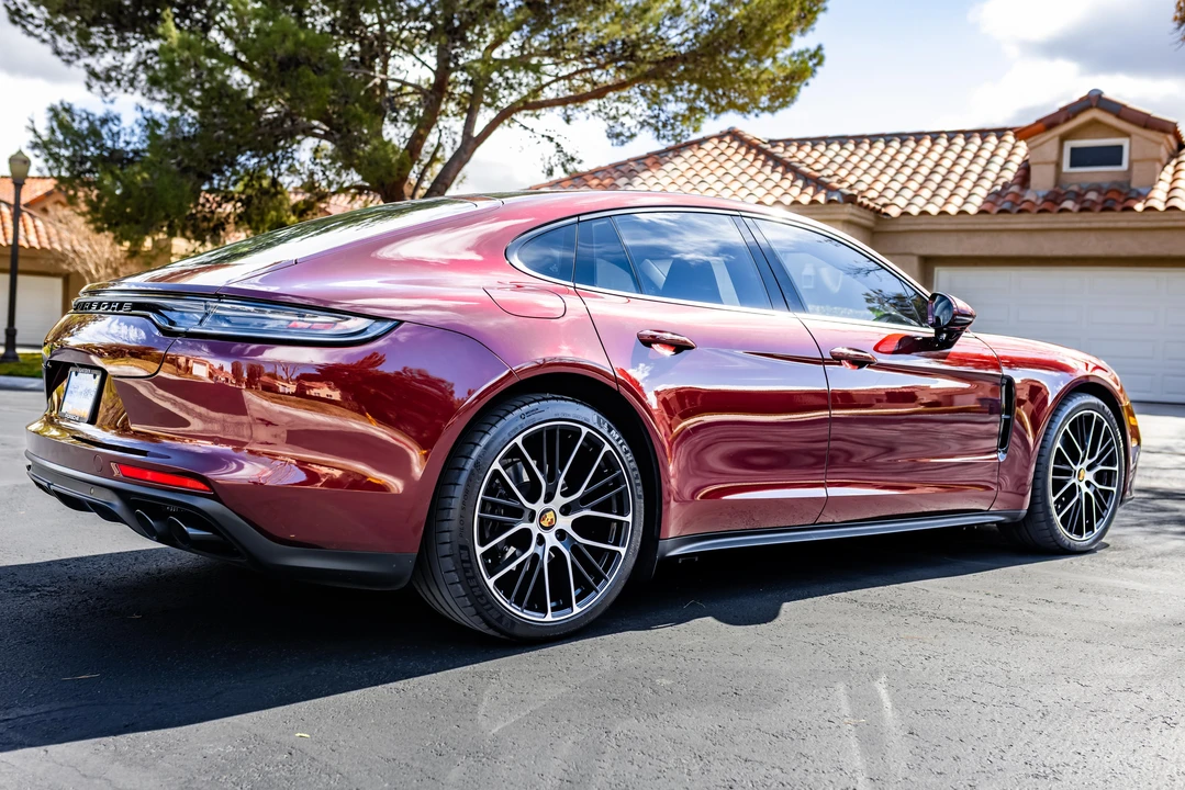 2022 Porsche 976 Panamera - Image 8 of 31