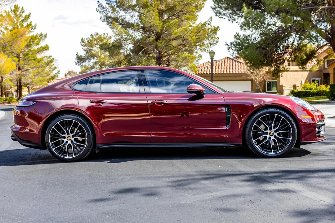 2022 Porsche 976 Panamera - Image 3 of 31