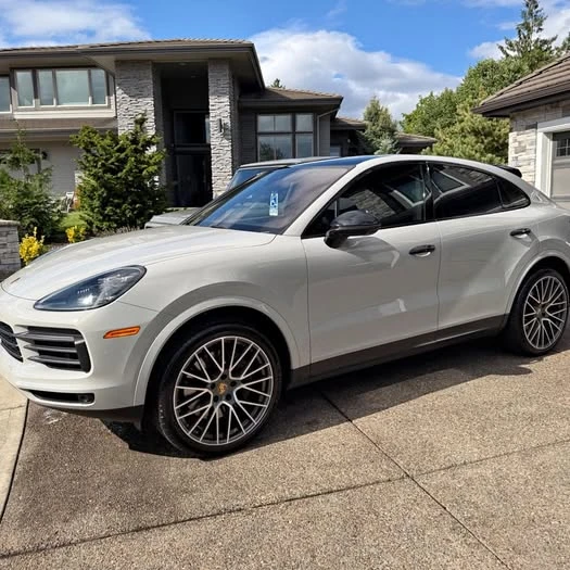 2022 Porsche 9Y0/9Y3 Cayenne Coupe - Image 1 of 1