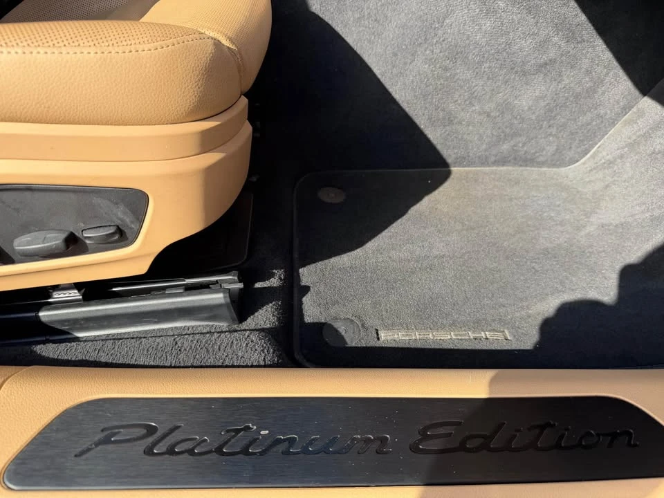 2022 Porsche 971 Panamera - Image 18 of 20