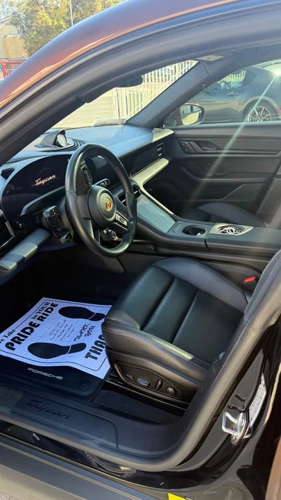 2022 Porsche Taycan 4S - Image 8 of 13