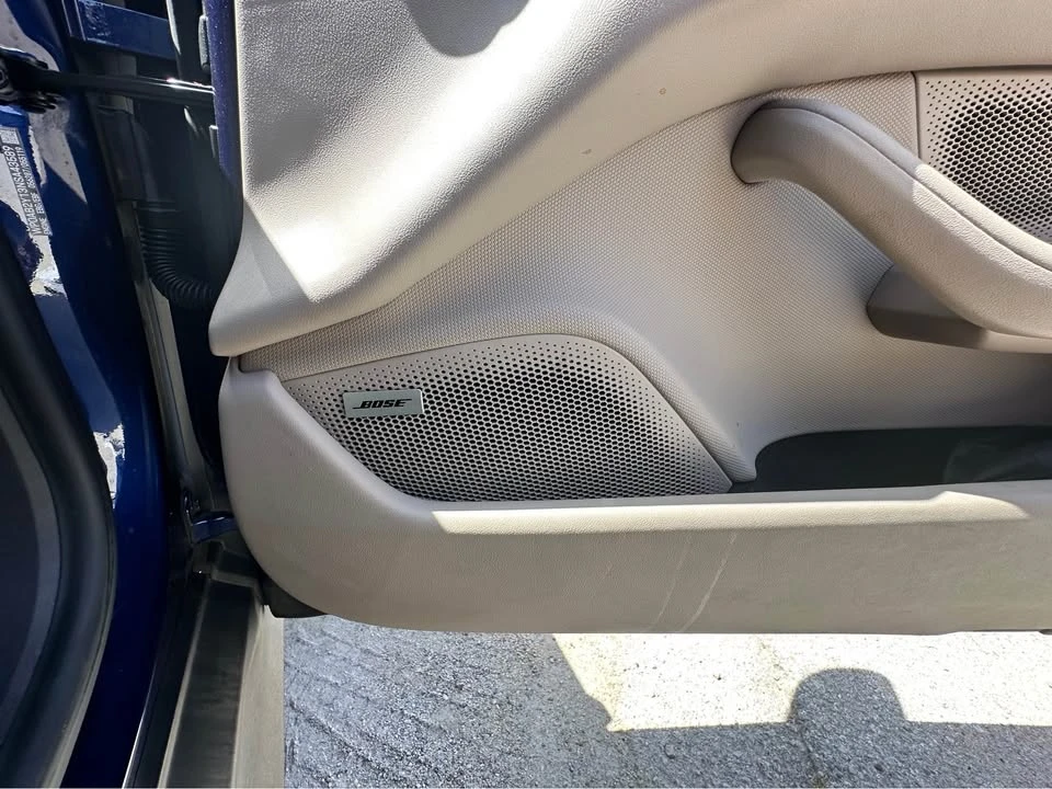 2022 Porsche Taycan 4S - Image 11 of 13