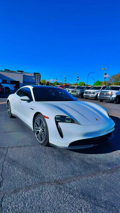 2022 Porsche Taycan - Image 2 of 12