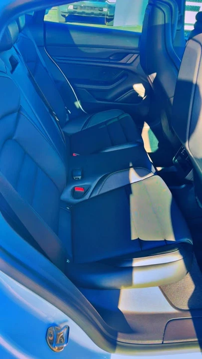 2022 Porsche Taycan - Image 7 of 12