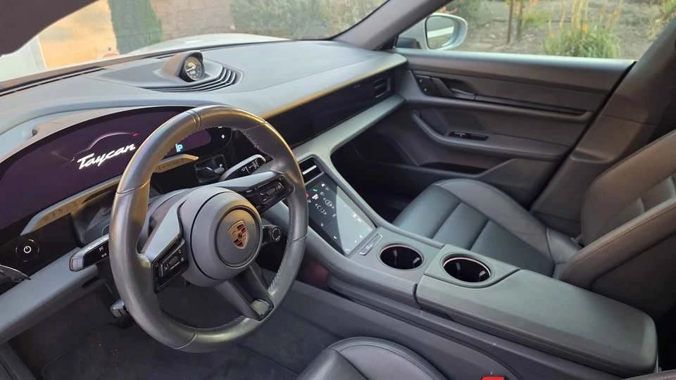 2022 Porsche Taycan - Image 8 of 10