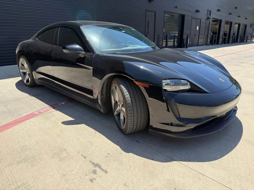 2022 Porsche Taycan - Image 3 of 9