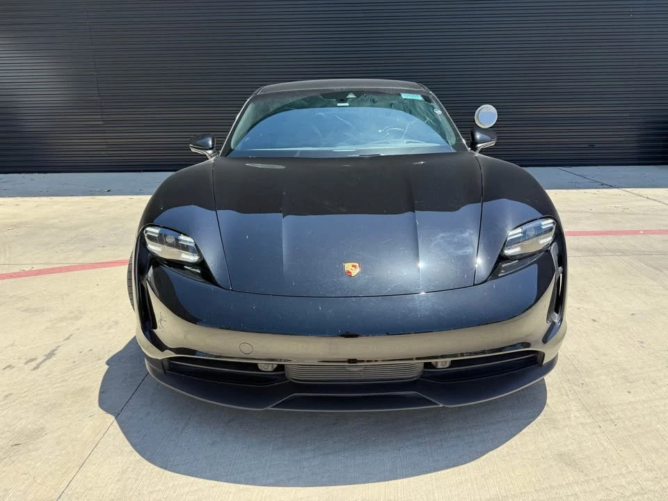 2022 Porsche Taycan - Image 2 of 9