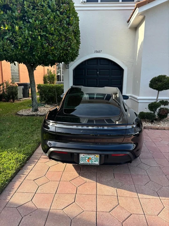 2022 Porsche Taycan - Image 2 of 16