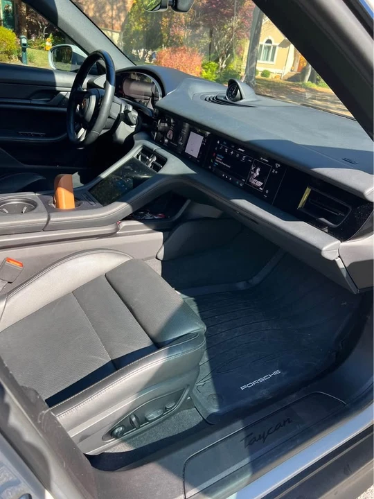 2022 Porsche Taycan - Image 8 of 10