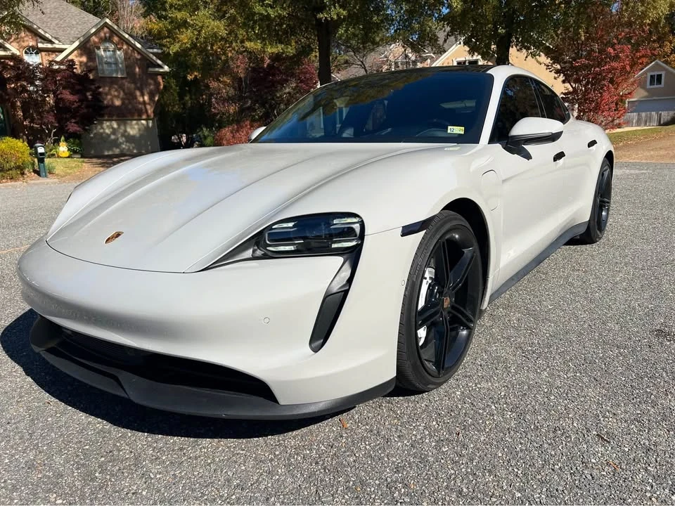 2022 Porsche Taycan - Image 2 of 10