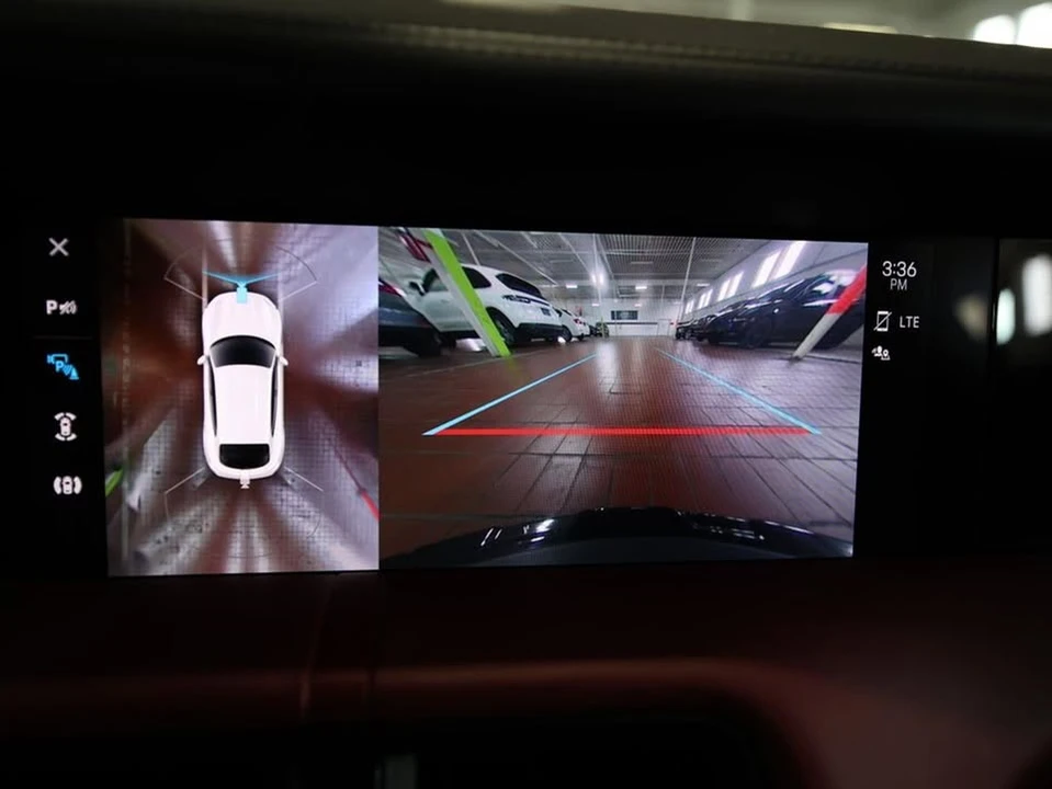 2022 Porsche Taycan - Image 18 of 19