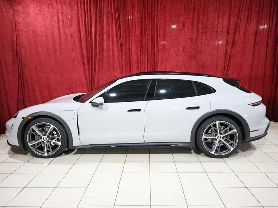 2022 Porsche Taycan - Image 3 of 19