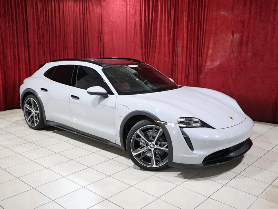 2022 Porsche Taycan - Image 2 of 19