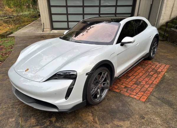 2022 Porsche Taycan 4 - Image 2 of 20