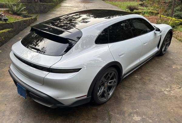 2022 Porsche Taycan 4 - Image 5 of 21