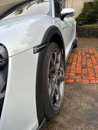 2022 Porsche Taycan 4 - Image 9 of 21