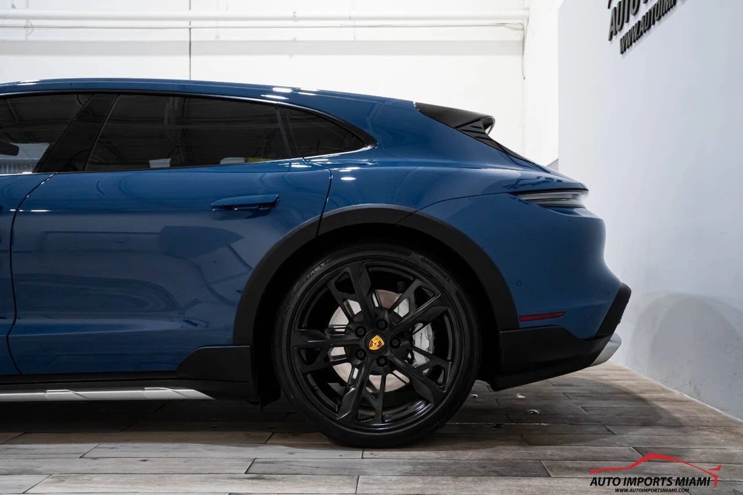 2022 Porsche Taycan 4 - Image 15 of 21
