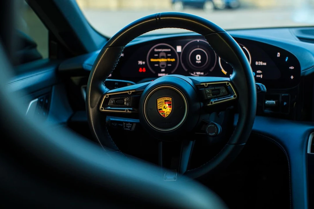 2022 Porsche Taycan Cross Turismo - Image 15 of 24