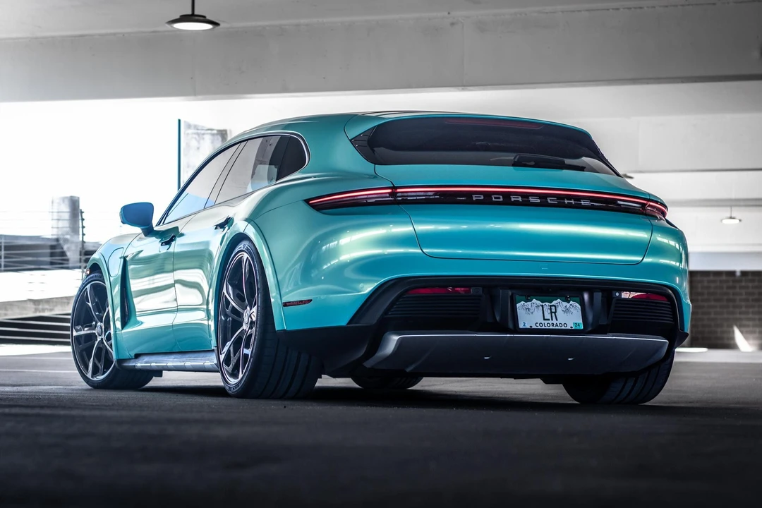 2022 Porsche Taycan 4 - Image 5 of 31