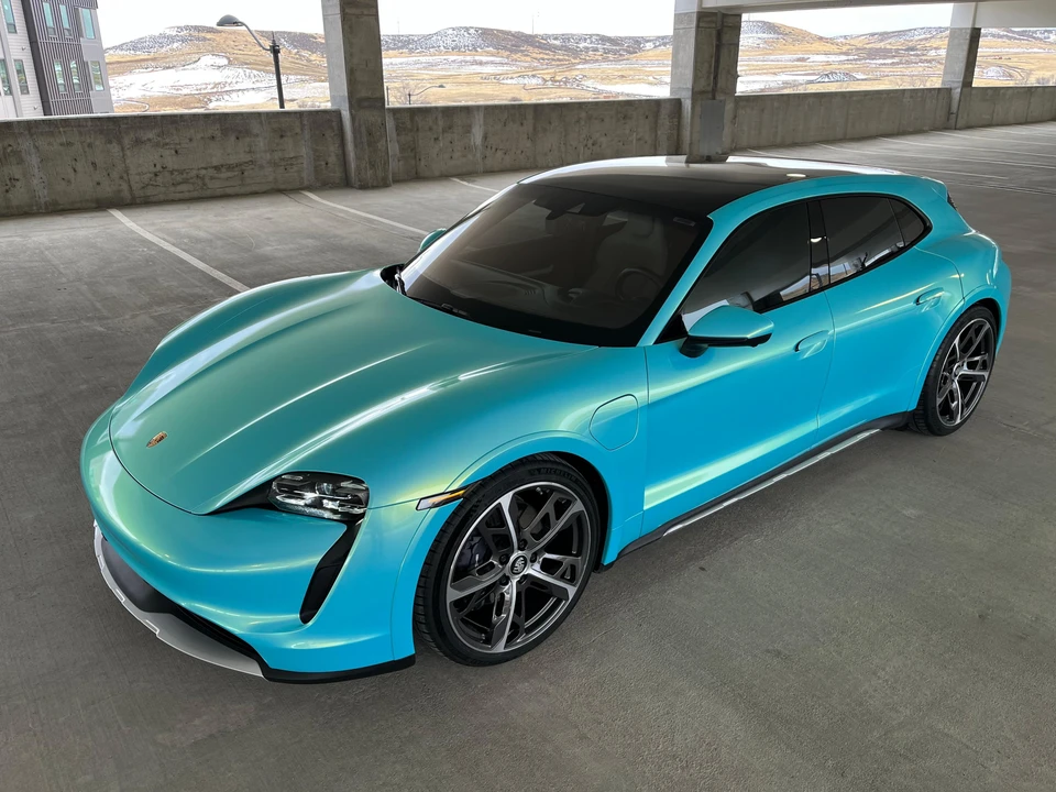 2022 Porsche Taycan 4 - Image 25 of 31