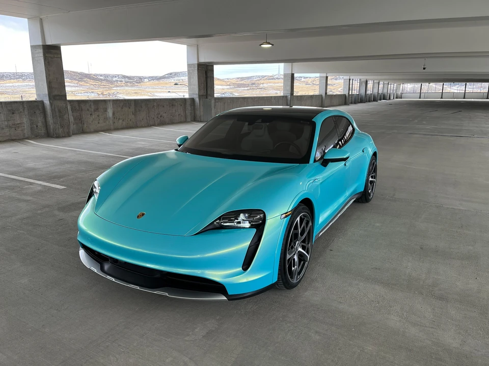2022 Porsche Taycan 4 - Image 24 of 31